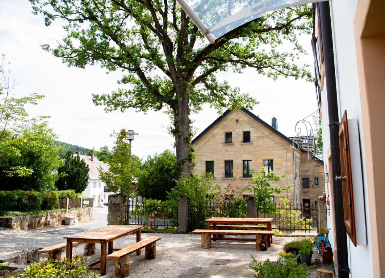 Gutshof Mengersdorf Hotel Mistelgau Buitenkant foto